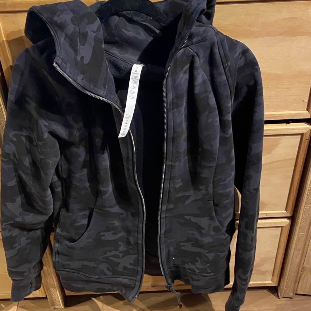 lululemon athletica Dark Camo Jacket
